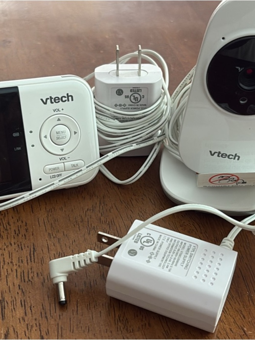 VTech White Wireless Baby Monitor with Camera and Parent Unit